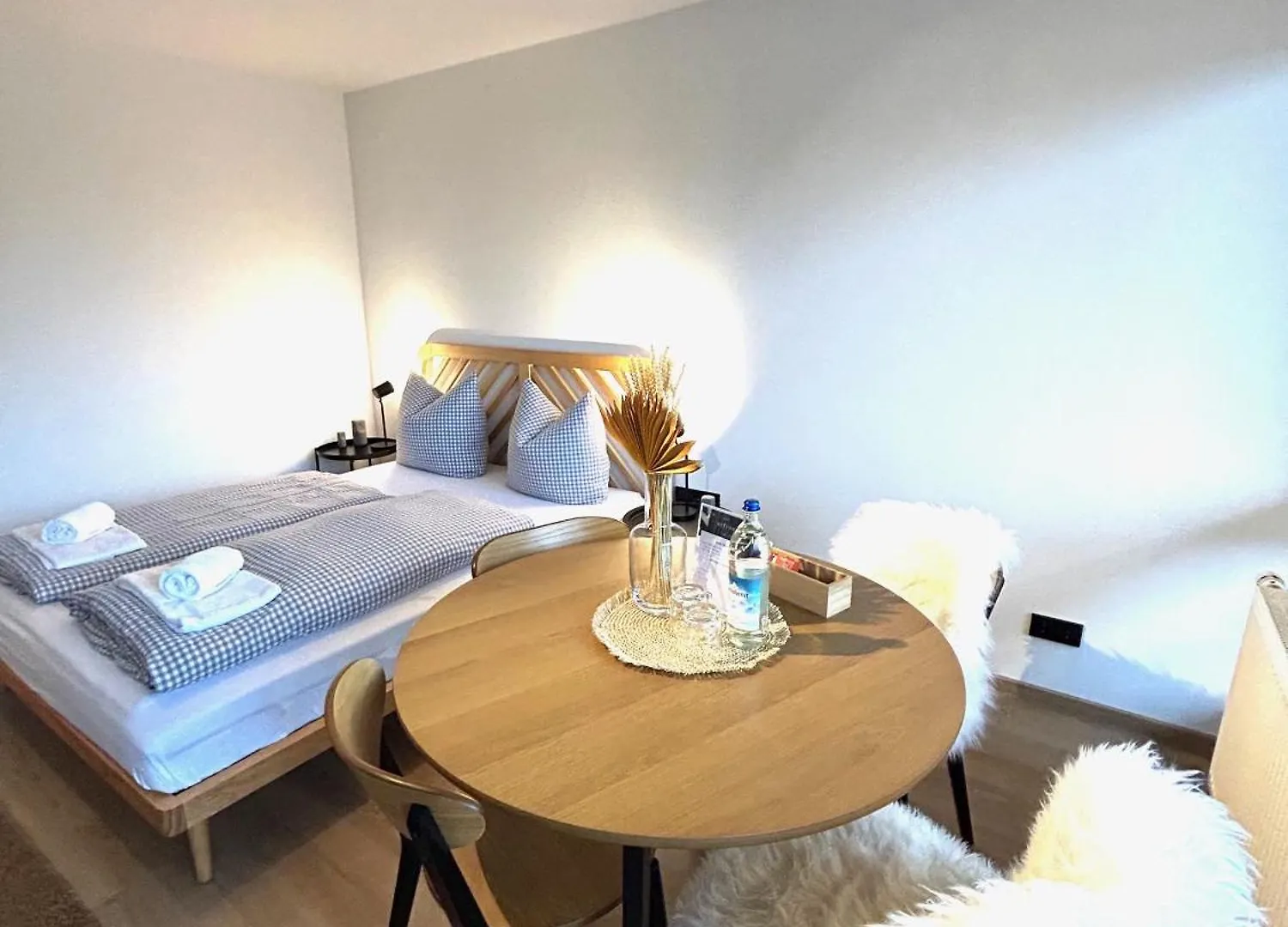 Mountains-Allgaeu Living - 40Sqm contacts